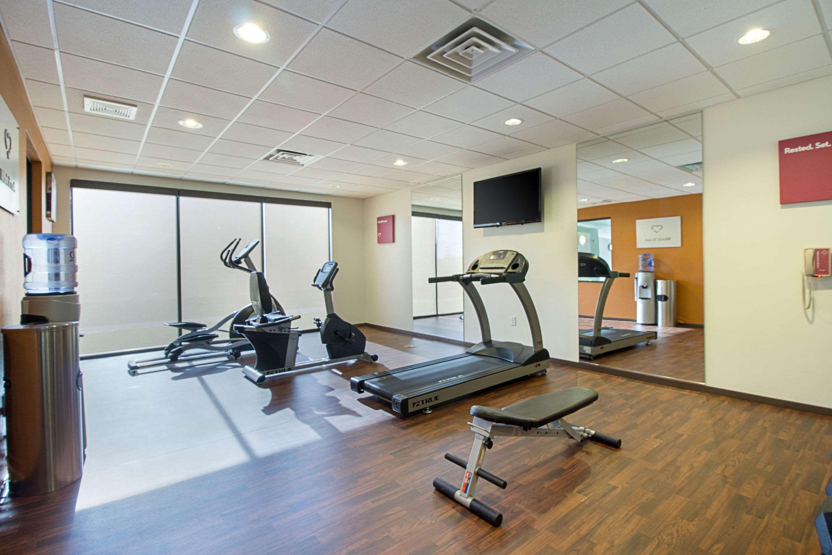 Comfort Suites & Conference Center Worthington Екстер'єр фото