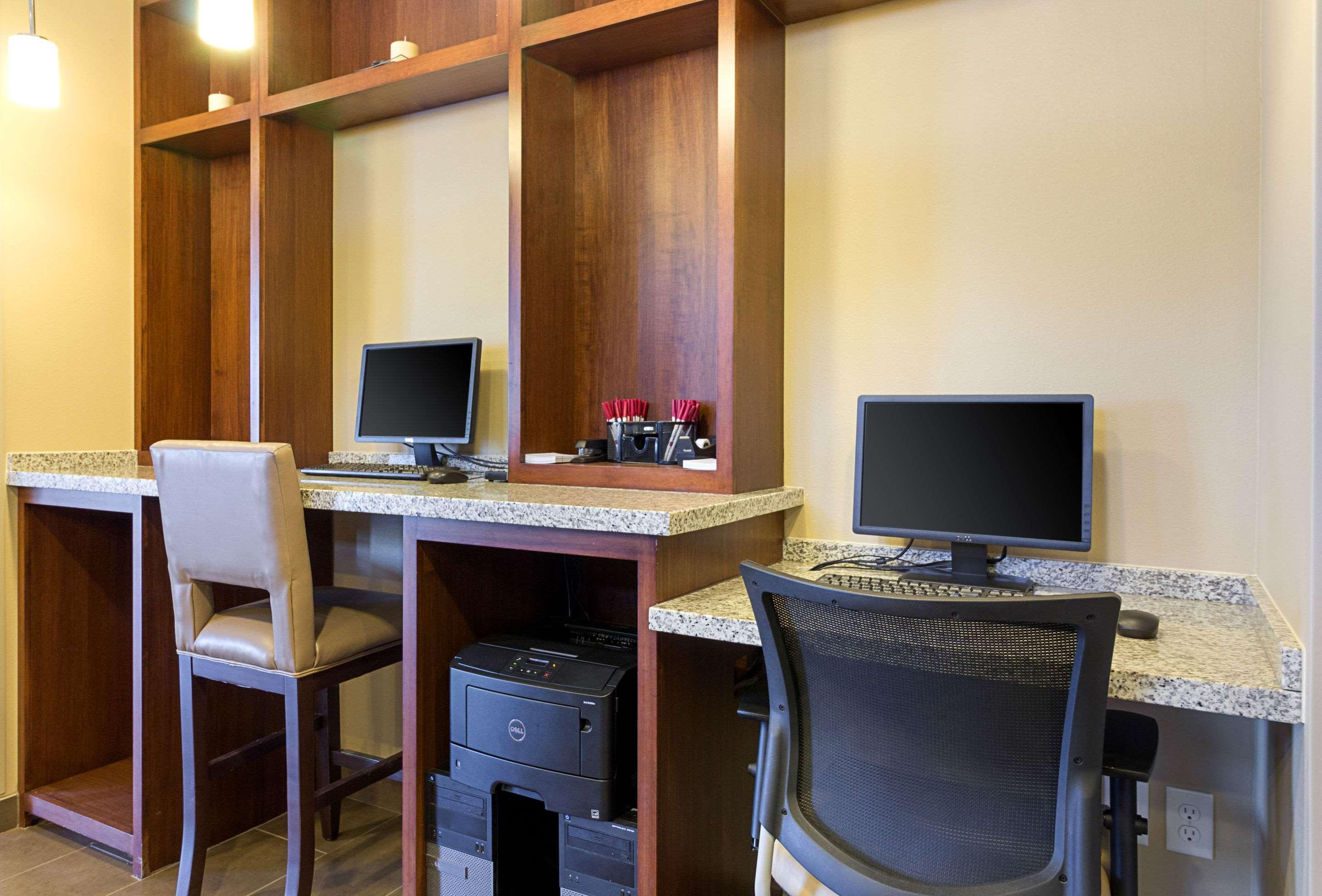 Comfort Suites & Conference Center Worthington Екстер'єр фото