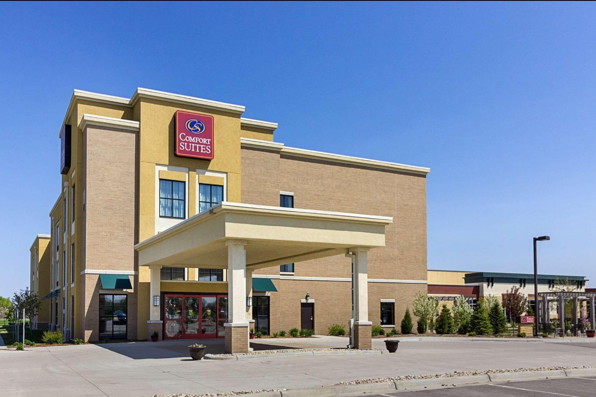 Comfort Suites & Conference Center Worthington Екстер'єр фото