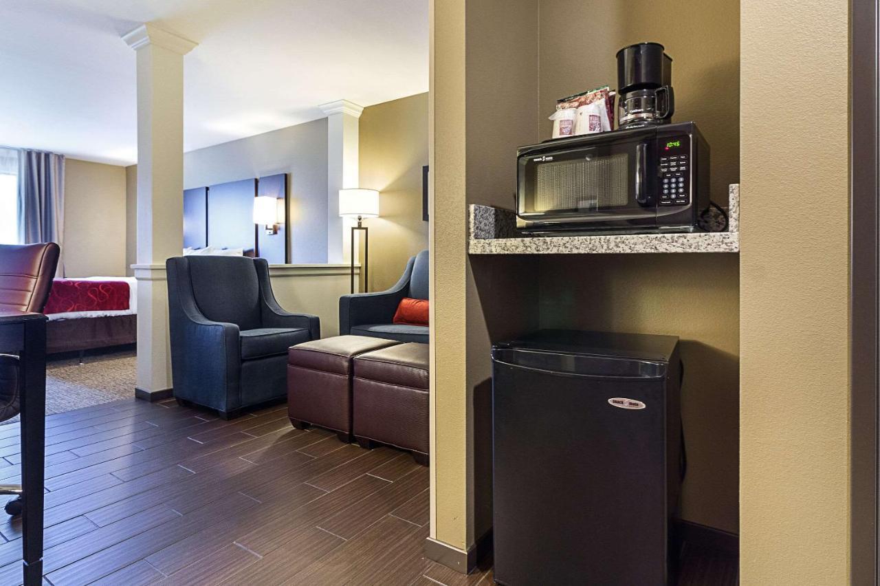 Comfort Suites & Conference Center Worthington Екстер'єр фото
